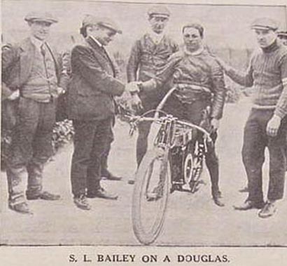 Les Bailey Wins at Brooklands